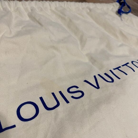 Louis Vuitton Large String Dust Bag - Picture 6 of 15